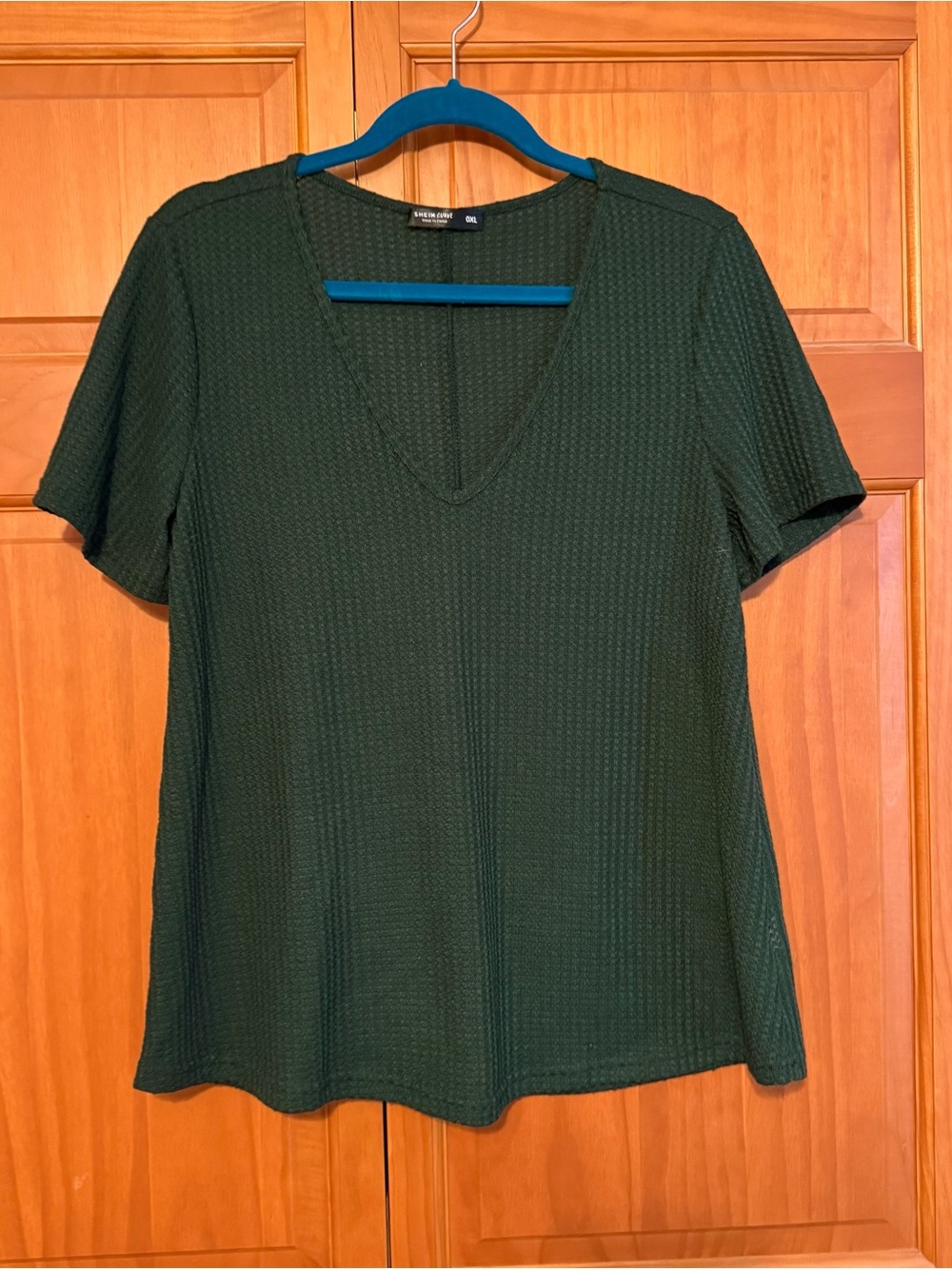 SHEIN Dark Green V-Neck Short Sleeve Tee